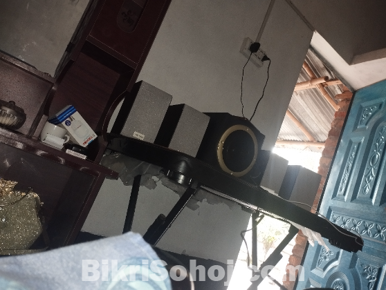 মাইক্রোল্যাব ৪ ইস্পিকার হোমথিয়েটর,